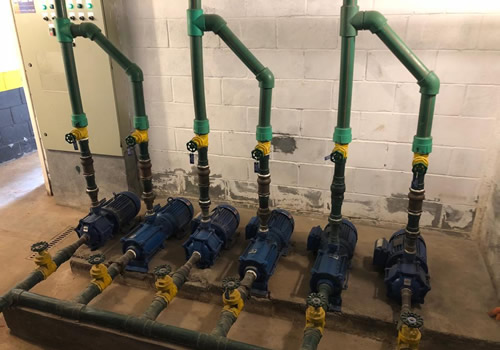 Instalação e manutenção de sistema de bombas de água e esgoto pluvial e cloacal
